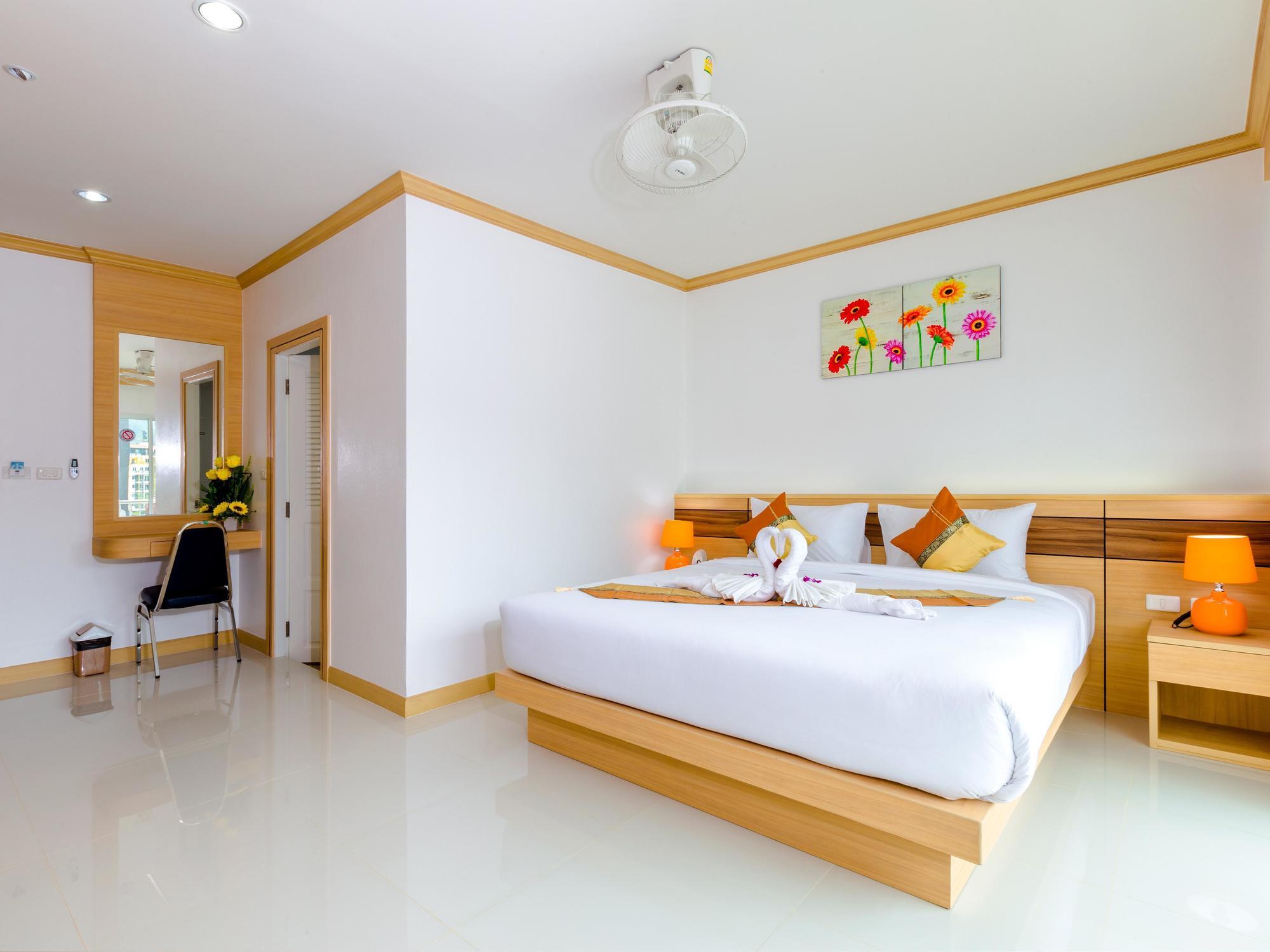 Hotel Phusita House - SHA Certified Patong Exterior foto